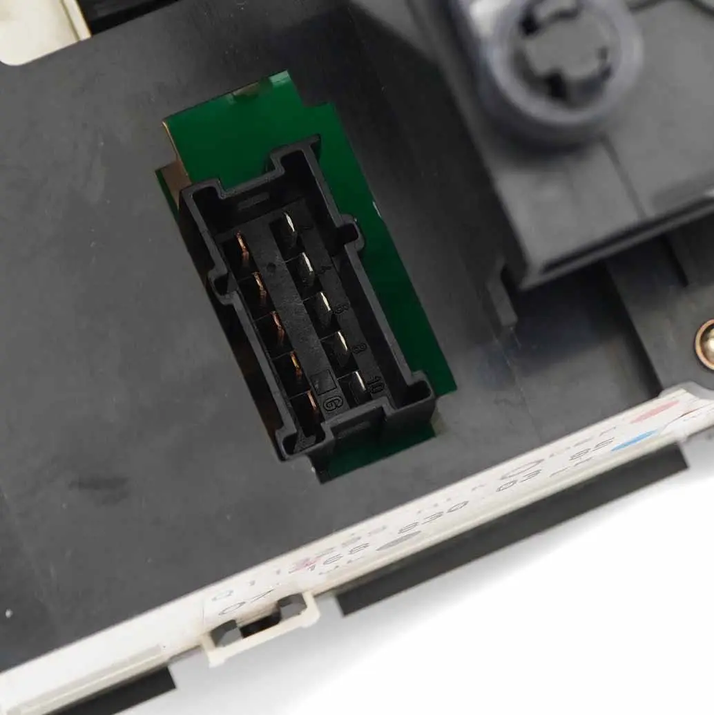 Calefaccion Climatizador Panel De Interruptores para Mercedes W168 con número de pieza A1688300385 Mercedes W168 Calefaccion Climatizador Panel De Interruptores - SKU A1688300385 - Número de pieza A1688300385