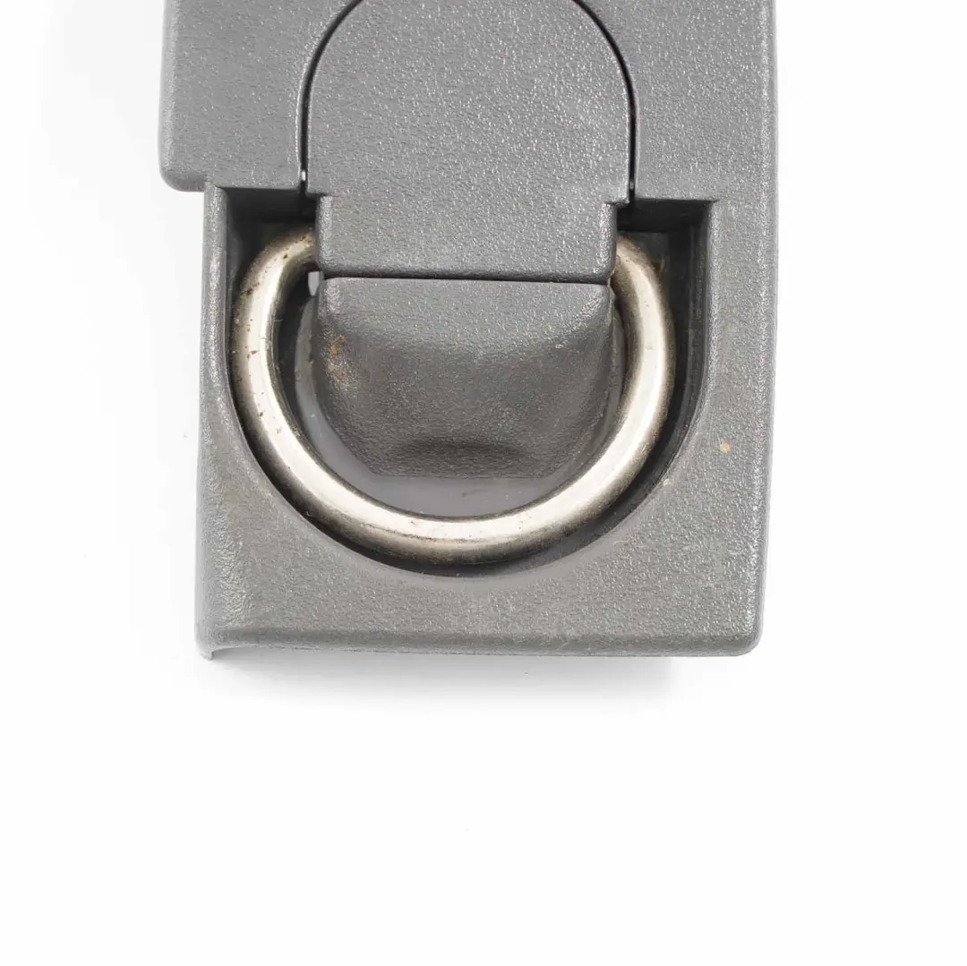 Gepäckraum Verzurröse Halterung Halter Rechts für Mercedes W168 mit Teilenummer A1688490279 Mercedes W168 Gepäckraum Verzurröse Halterung Halter Rechts - SKU A1688490279 - Teilenummer A1688490279