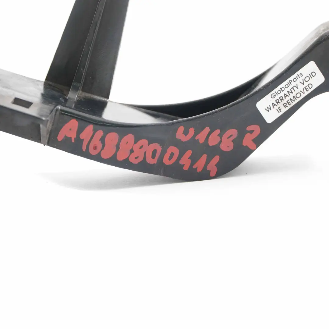 Staffa Paraurti Anteriore Montaggio Copertina Destro per Mercedes W168 con numero di parte A1688800414 Mercedes W168 Staffa Paraurti Anteriore Montaggio Copertina Destro - SKU A1688800414 - Numero di parte A1688800414