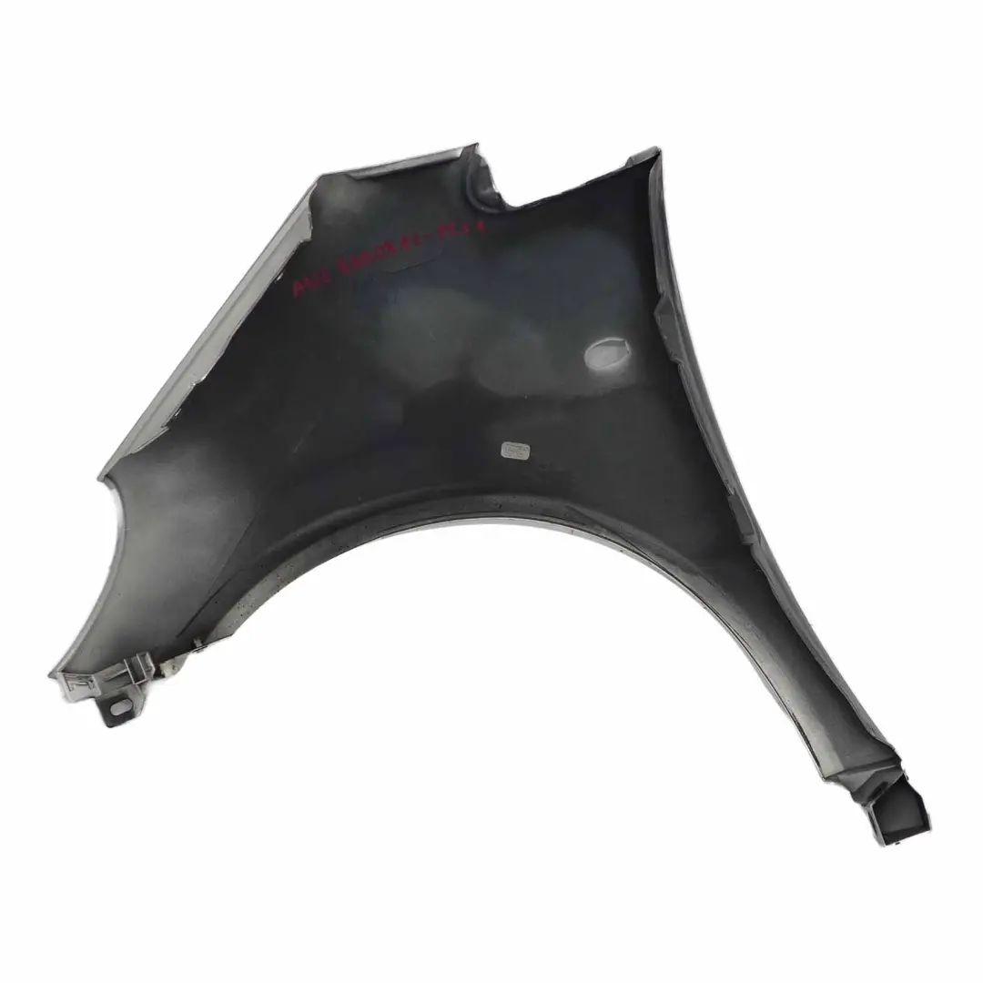 Delantero Derecho Lateral Guardabarros Plata Argento Polar -761 para Mercedes W168 con número de pieza A1688800818 Mercedes W168 Delantero Derecho Lateral Guardabarros Plata Argento Polar -761 - SKU A1688800818-PLS1 - Número de pieza A1688800818