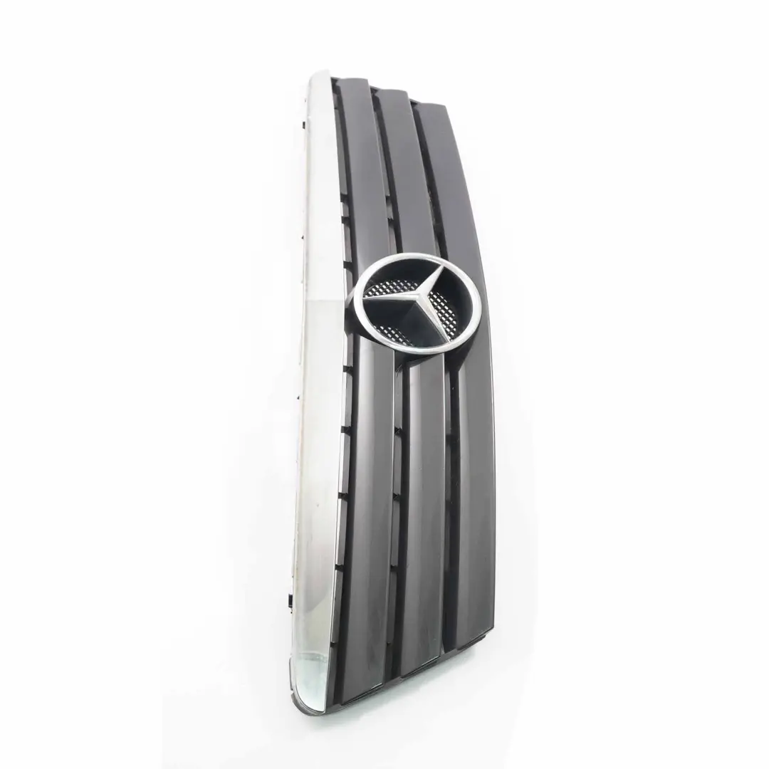 Mercedes W168 Grill Atrapa Przód Moonlight Silver - SKU A1688880360-MEG - Numer Części A1688880360