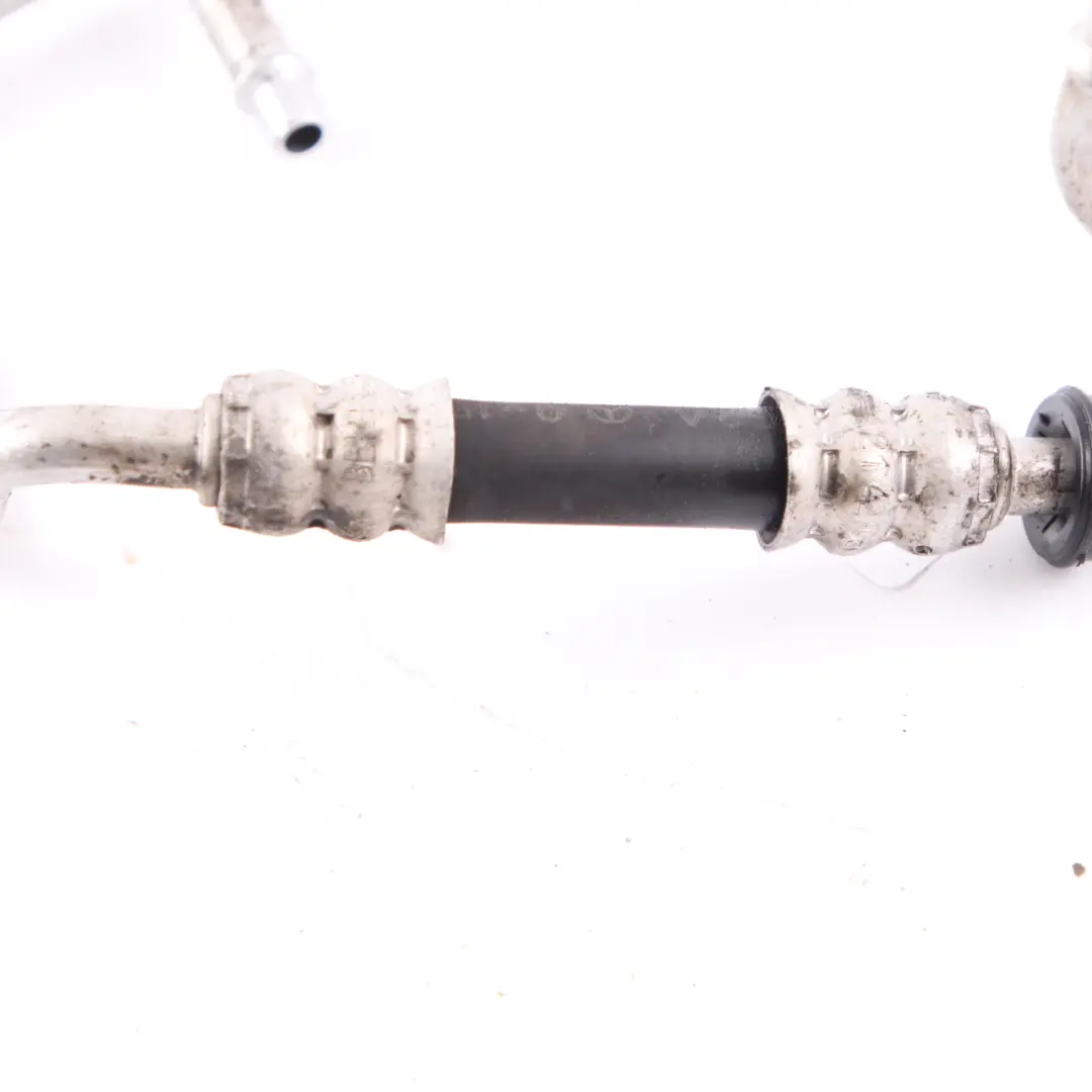 Tubo Flessibile Olio Radiatore Di Raffreddamento per Mercedes W169 W245 con numero di parte A1692700696 Mercedes W169 W245 Tubo Flessibile Olio Radiatore Di Raffreddamento - SKU A1692700696 - Numero di parte A1692700696