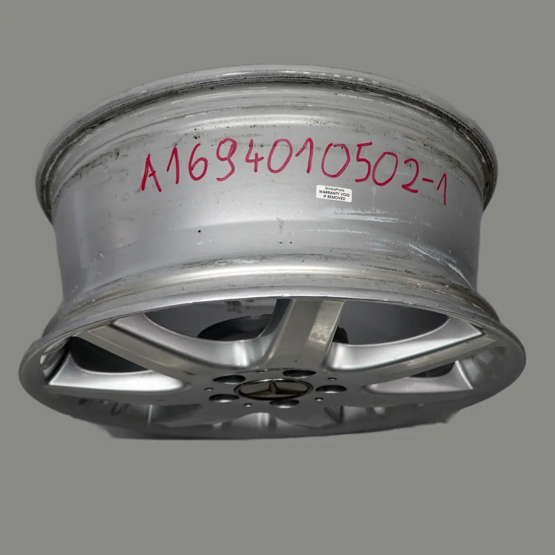 Mercedes-Benz A-Klasse W169 Silber Alufelge Alu Felge 17" ET:54 7J für mit Teilenummer A1694010502 Mercedes-Benz A-Klasse W169 Silber Alufelge Alu Felge 17" ET:54 7J - SKU A1694010502-1 - Teilenummer A1694010502