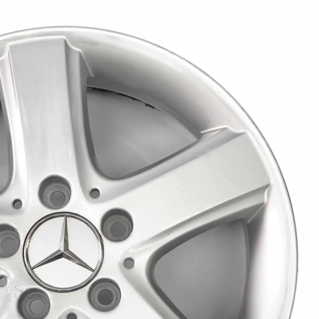 Cerchio Mercedes W169 Cerchio in lega 16" 6J ET:46 per con numero di parte A1694010902 Cerchio Mercedes W169 Cerchio in lega 16" 6J ET:46 - SKU A1694010902-1 - Numero di parte A1694010902