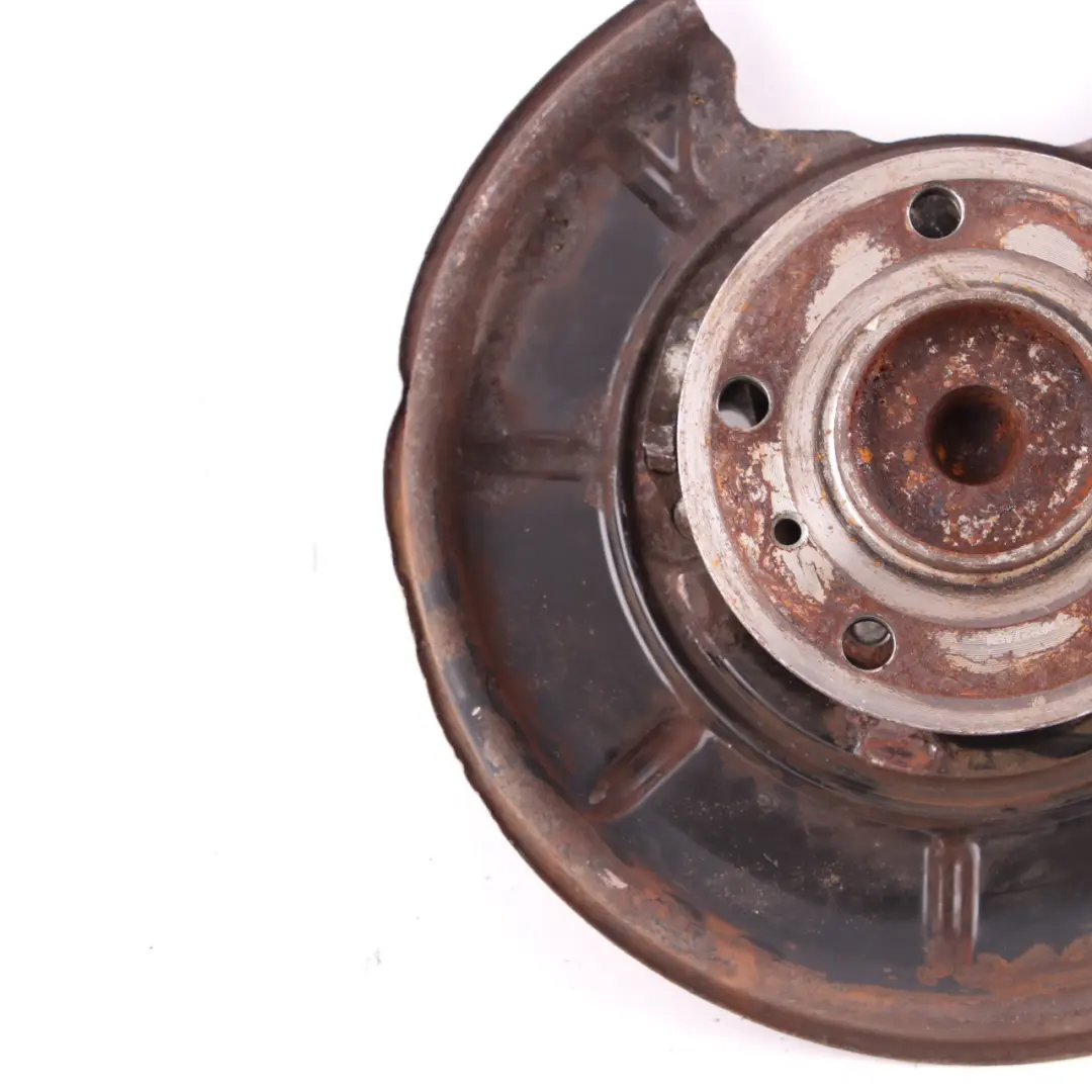 Supporto Mozzo Ruota Freno Posteriore Sinistro per Mercedes W169 W245 con numero di parte A1694230006 Mercedes W169 W245 Supporto Mozzo Ruota Freno Posteriore Sinistro - SKU A1694230006-1 - Numero di parte A1694230006