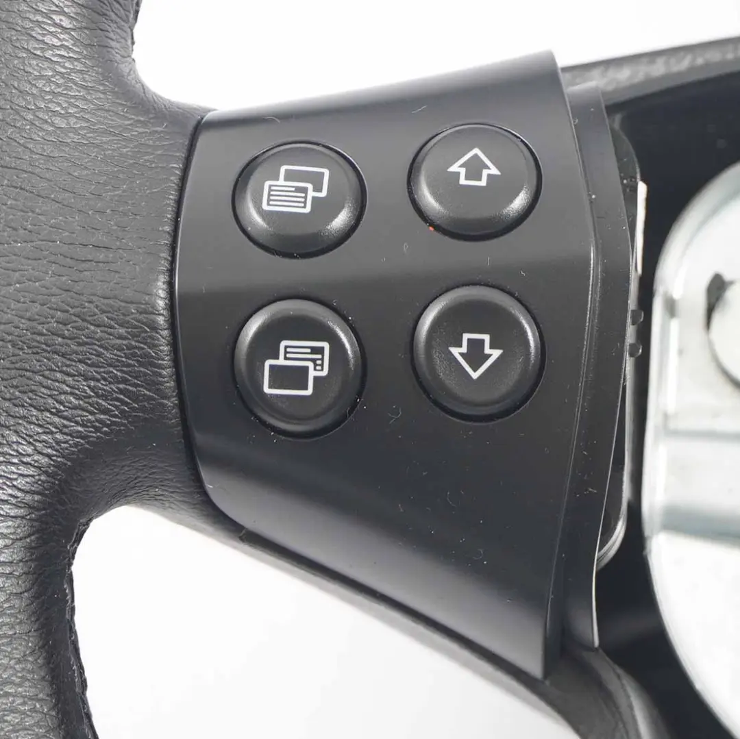 Schwarz Lederlenkrad Leder Lenkrad Multifunktion für Mercedes W169 mit Teilenummer A1694600203 Mercedes W169 Schwarz Lederlenkrad Leder Lenkrad Multifunktion - SKU A1694600203 - Teilenummer A1694600203