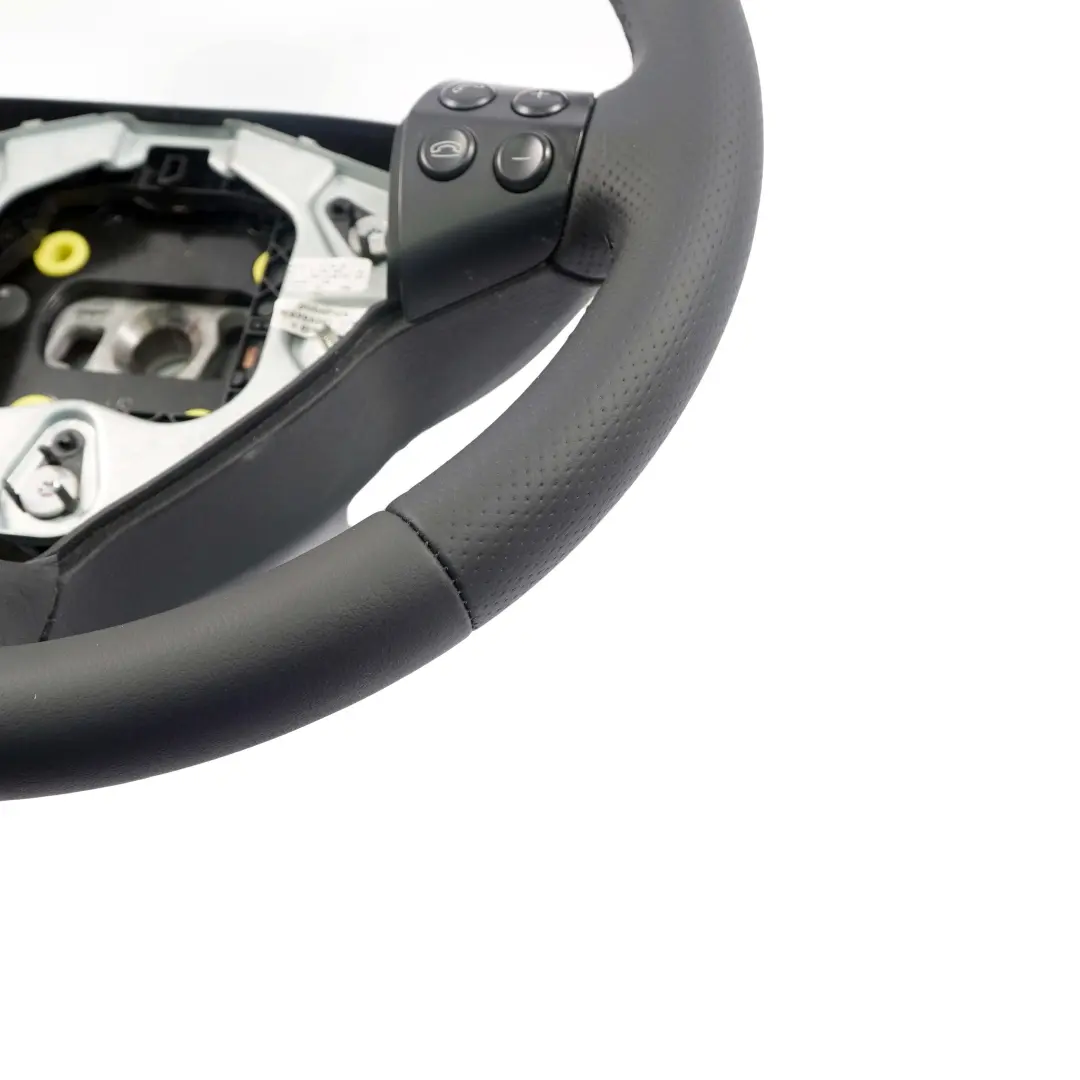 Mercedes-Benz Clase A NUEVO Cuero Negro con Hilos Negros para Volante W169 con número de pieza A1694601103 Volante W169 Mercedes-Benz Clase A NUEVO Cuero Negro con Hilos Negros - SKU A1694601103-1 - Número de pieza A1694601103