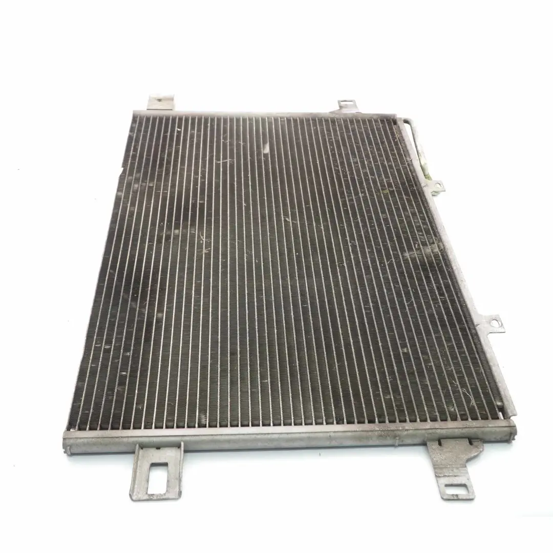 Condizionata Raffreddamento Radiatore A/C per Mercedes W169 Aria con numero di parte A1695001254 Mercedes W169 Aria Condizionata Raffreddamento Radiatore A/C - SKU A1695001254-2 - Numero di parte A1695001254