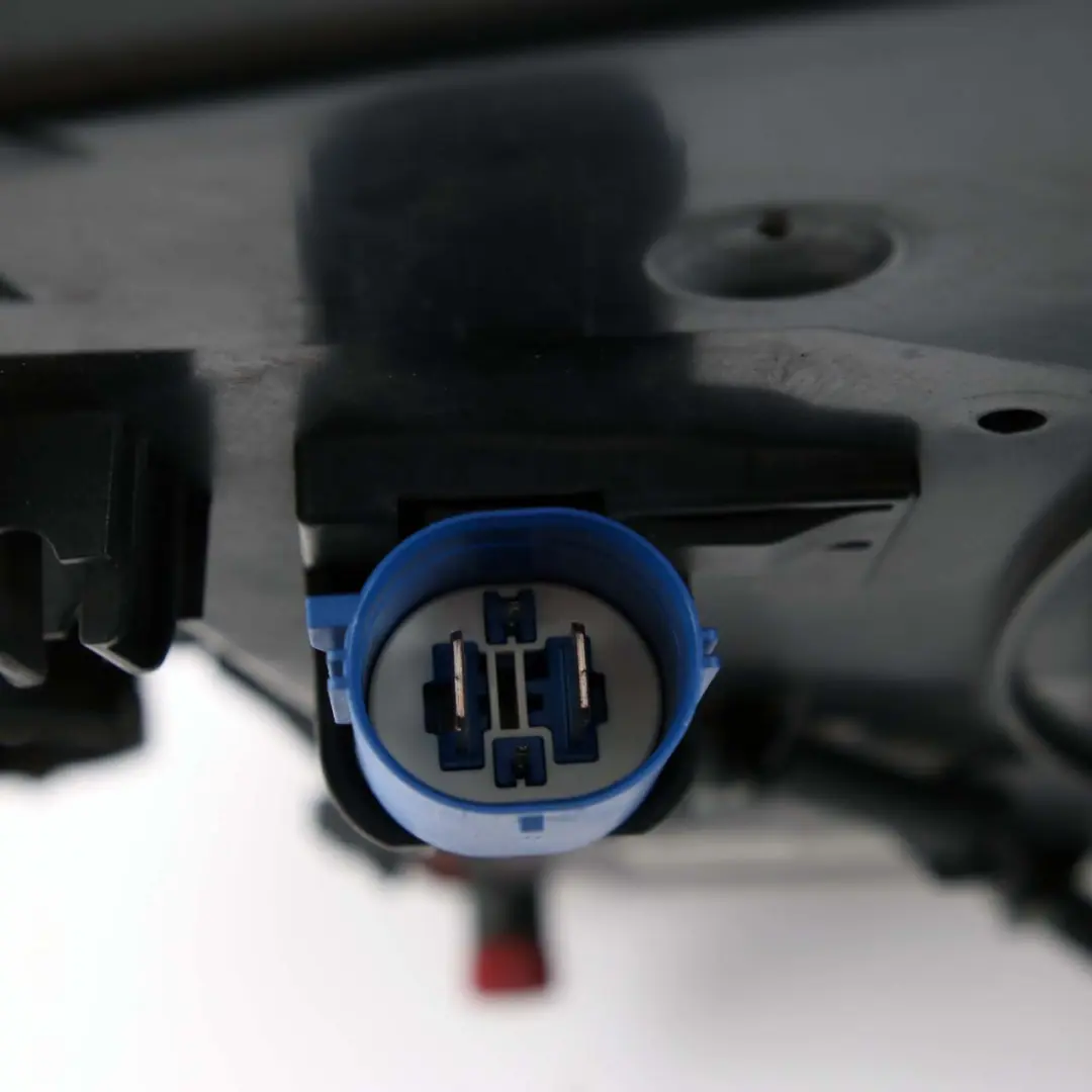 Mercedes-Benz W169 A180 CDI Complete Set Engine Radiator Fan Pack with Housing to with Part number A1695004204 Mercedes-Benz W169 A180 CDI Complete Set Engine Radiator Fan Pack with Housing - SKU A1695004204 - Part number A1695004204