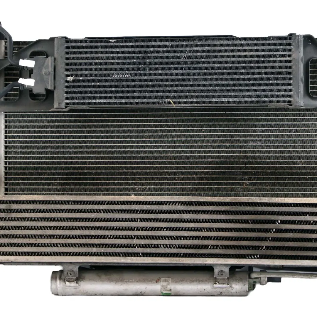 Mercedes-Benz W169 A180 CDI Complete Set Engine Radiator Fan Pack with Housing to with Part number A1695004204 Mercedes-Benz W169 A180 CDI Complete Set Engine Radiator Fan Pack with Housing - SKU A1695004204 - Part number A1695004204