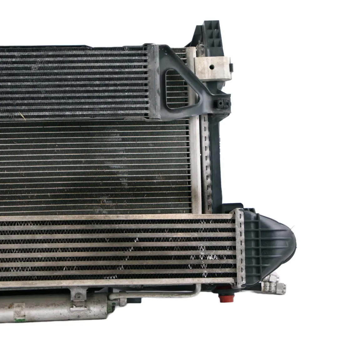 Mercedes-Benz W169 A180 CDI Complete Set Engine Radiator Fan Pack with Housing to with Part number A1695004204 Mercedes-Benz W169 A180 CDI Complete Set Engine Radiator Fan Pack with Housing - SKU A1695004204 - Part number A1695004204