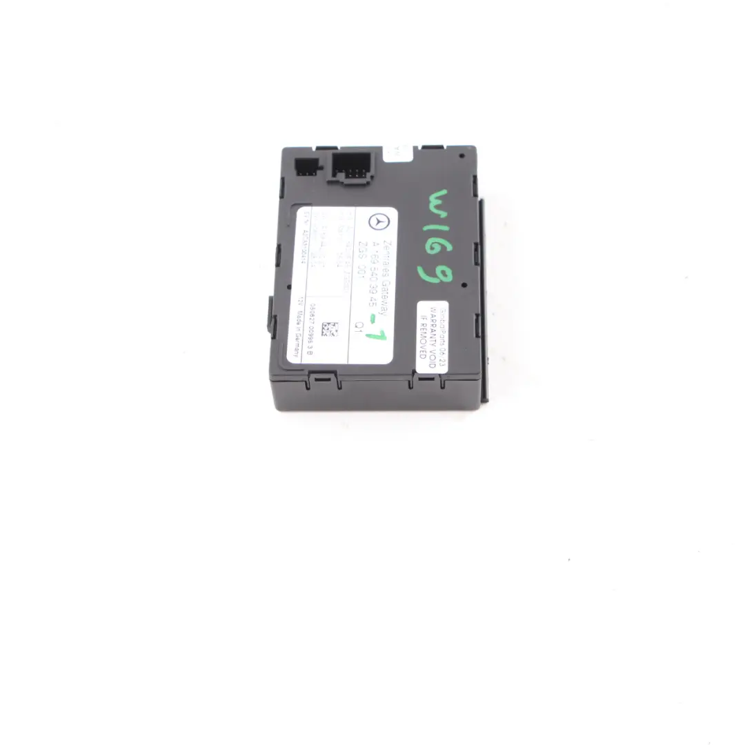 Mercedes W245 Módulo unidad control pasarela central - SKU A1695403945-1 - Número de pieza A1695403945