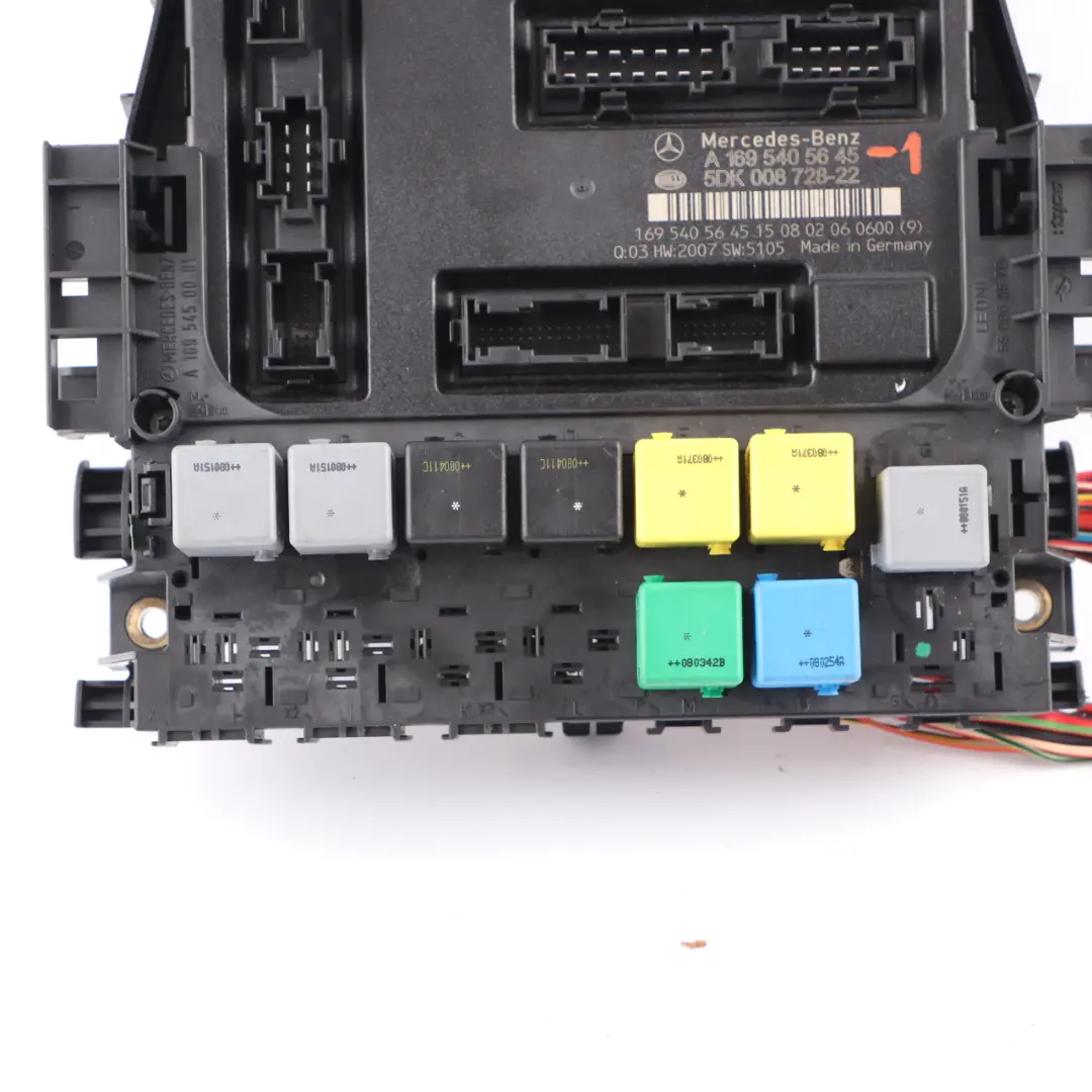 Mercedes W169 SAM Module Control Fuse Box Unit - SKU A1695405645-1 - Número de pieza A1695405645