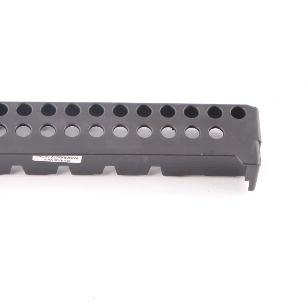 Caja de Fusibles Tapa Panel para Mercedes W169 con número de pieza A1695450003 Mercedes W169 Caja de Fusibles Tapa Panel - SKU A1695450003 - Número de pieza A1695450003