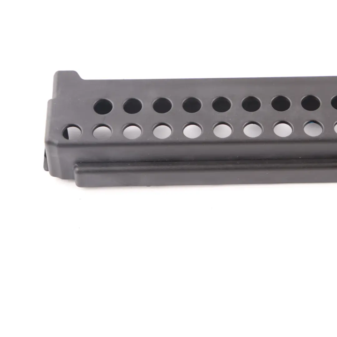 Caja de Fusibles Tapa Panel para Mercedes W169 con número de pieza A1695450003 Mercedes W169 Caja de Fusibles Tapa Panel - SKU A1695450003 - Número de pieza A1695450003