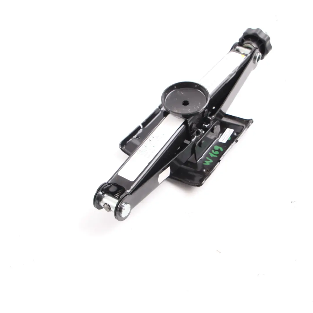 Hebebock Mercedes W169 W245 W204 Auto Werkzeug Notradaufzug für mit Teilenummer A1695800018 Hebebock Mercedes W169 W245 W204 Auto Werkzeug Notradaufzug - SKU A1695800018 - Teilenummer A1695800018