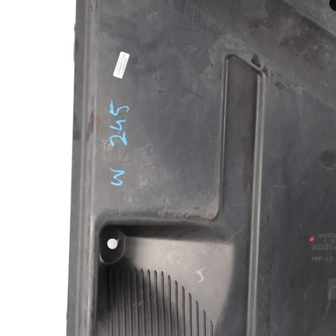 Panel Bajo Suelo Cubierta Delantera Derecha para Mercedes W245 con número de pieza A1696100908 Mercedes W245 Panel Bajo Suelo Cubierta Delantera Derecha - SKU A1696100908 - Número de pieza A1696100908