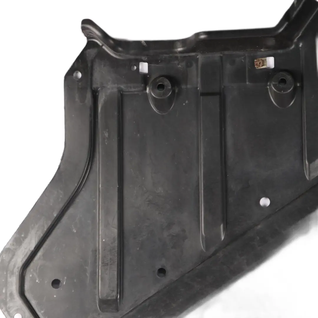 Panel Bajo Suelo Cubierta Delantera Derecha para Mercedes W245 con número de pieza A1696100908 Mercedes W245 Panel Bajo Suelo Cubierta Delantera Derecha - SKU A1696100908 - Número de pieza A1696100908