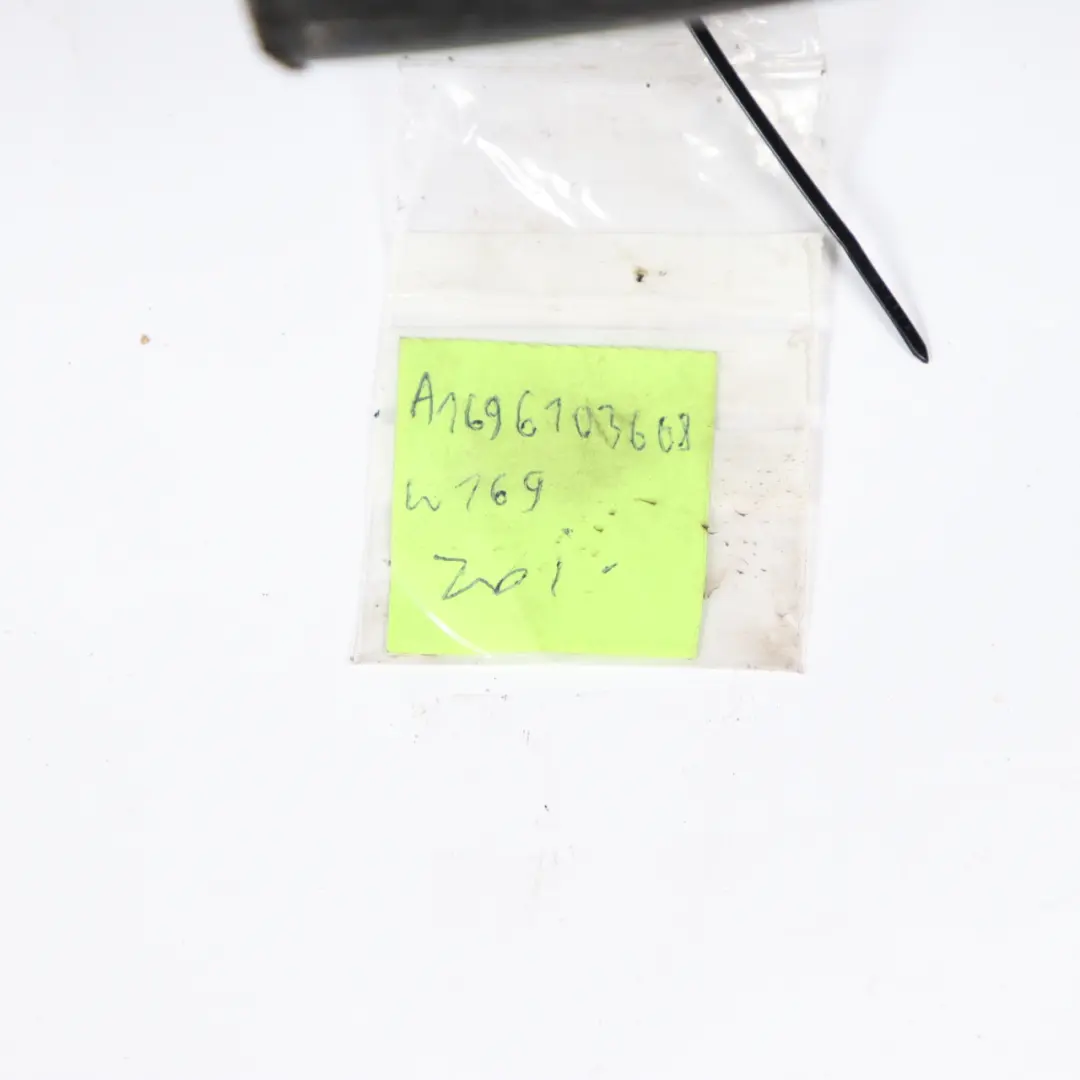 Roue de secours Panneau de protection Puits pour Mercedes W169 W245 à propos du numéro de pièce A1696103608 Mercedes W169 W245 Roue de secours Panneau de protection Puits - SKU A1696103608 - Numéro de pièce A1696103608