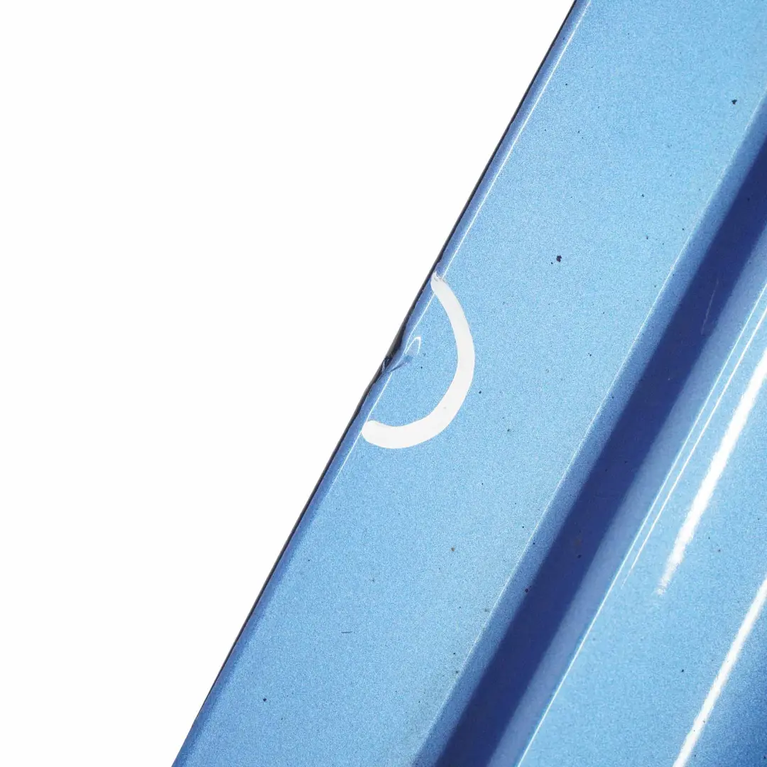 Gonna laterale copertura soglia porta sinistra Mistral Blue - 955 per Mercedes W169 con numero di parte A1696110308 Mercedes W169 Gonna laterale copertura soglia porta sinistra Mistral Blue - 955 - SKU A1696110308-MBL - Numero di parte A1696110308