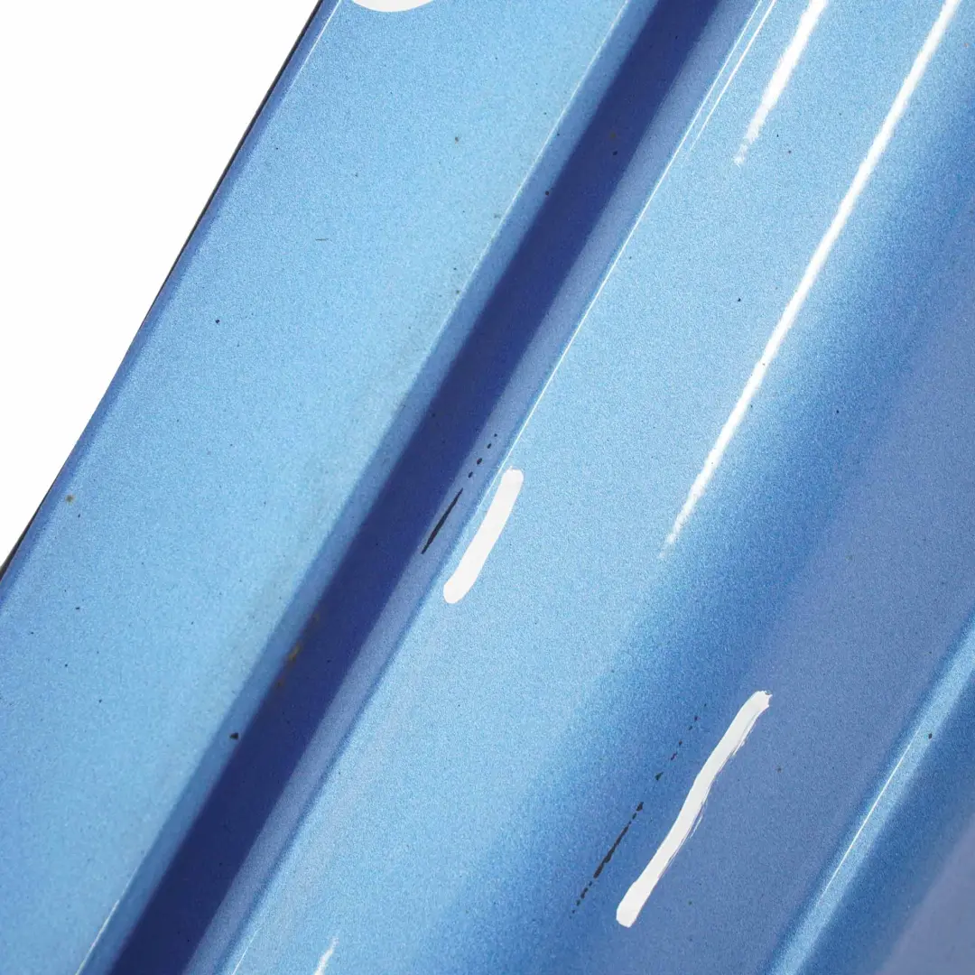 Gonna laterale copertura soglia porta sinistra Mistral Blue - 955 per Mercedes W169 con numero di parte A1696110308 Mercedes W169 Gonna laterale copertura soglia porta sinistra Mistral Blue - 955 - SKU A1696110308-MBL - Numero di parte A1696110308