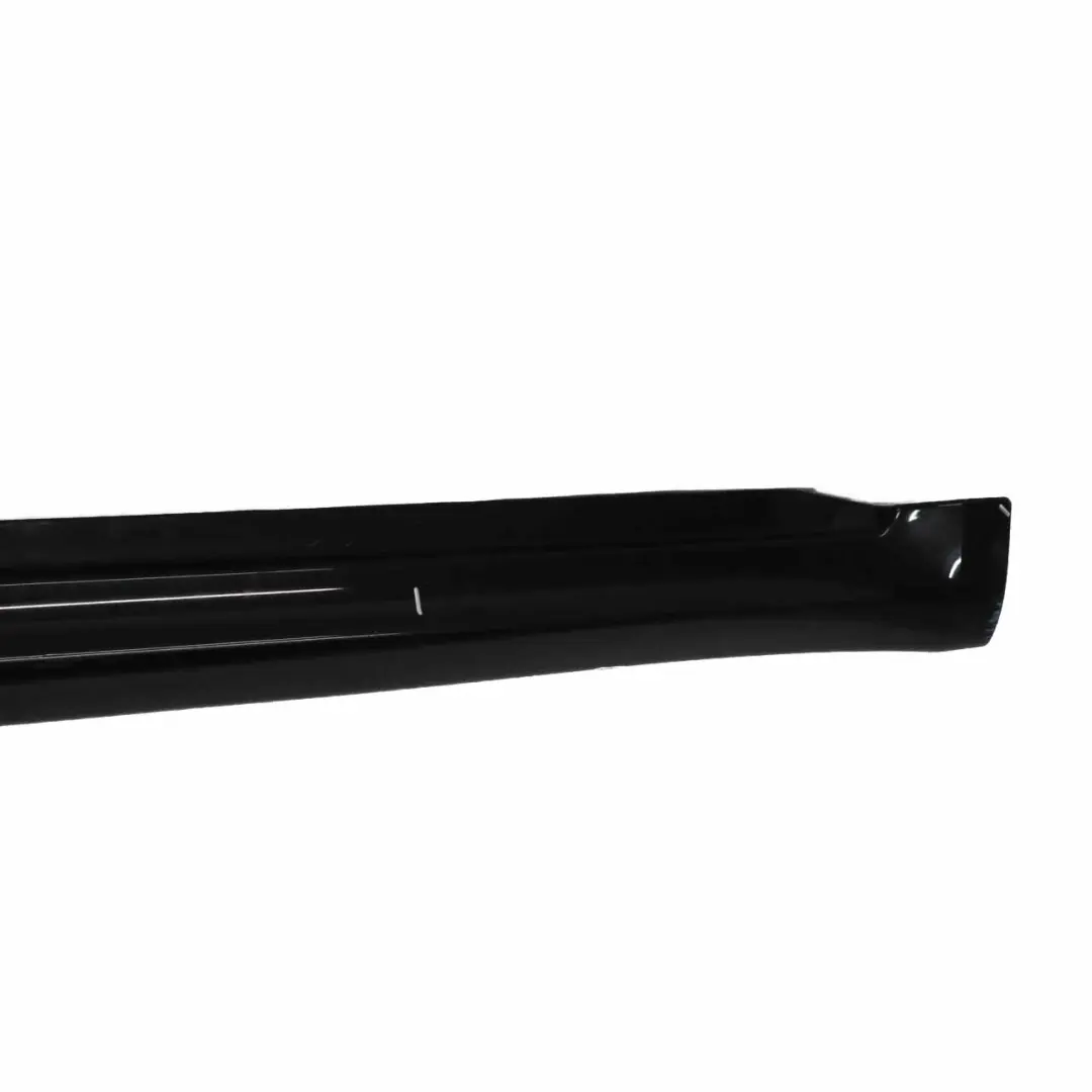 Gonna laterale copertura soglia porta destra Kosmos Black - 191 per Mercedes W169 con numero di parte A1696110408 Mercedes W169 Gonna laterale copertura soglia porta destra Kosmos Black - 191 - SKU A1696110408-KB1 - Numero di parte A1696110408