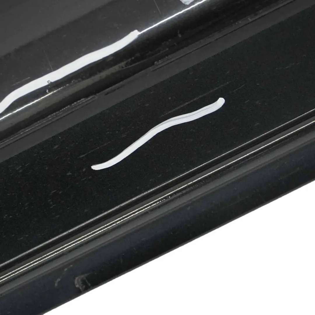 Mercedes W169 Latérale couvre seuil de porte droite Kosmos Cosmic Black - 191 - SKU A1696110408-KB - Numéro de pièce A1696110408