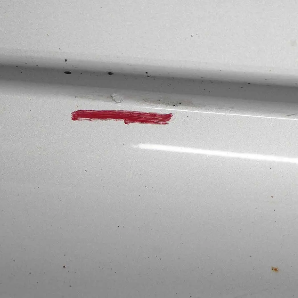 latérale couvre seuil de porte droite argent polaire - 761 pour Mercedes W169 à propos du numéro de pièce A1696110408 Mercedes W169 latérale couvre seuil de porte droite argent polaire - 761 - SKU A1696110408-PLS - Numéro de pièce A1696110408