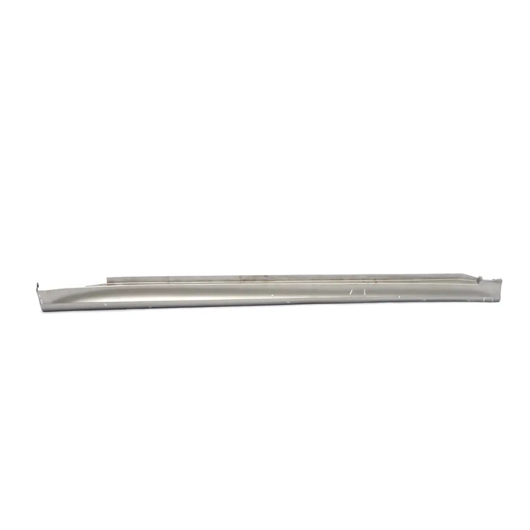 Mercedes W245 Faldón lateral Tapa umbral puerta Derecha Gris Cometa - 748 - SKU A1696111608-KMG1 - Número de pieza A1696111608