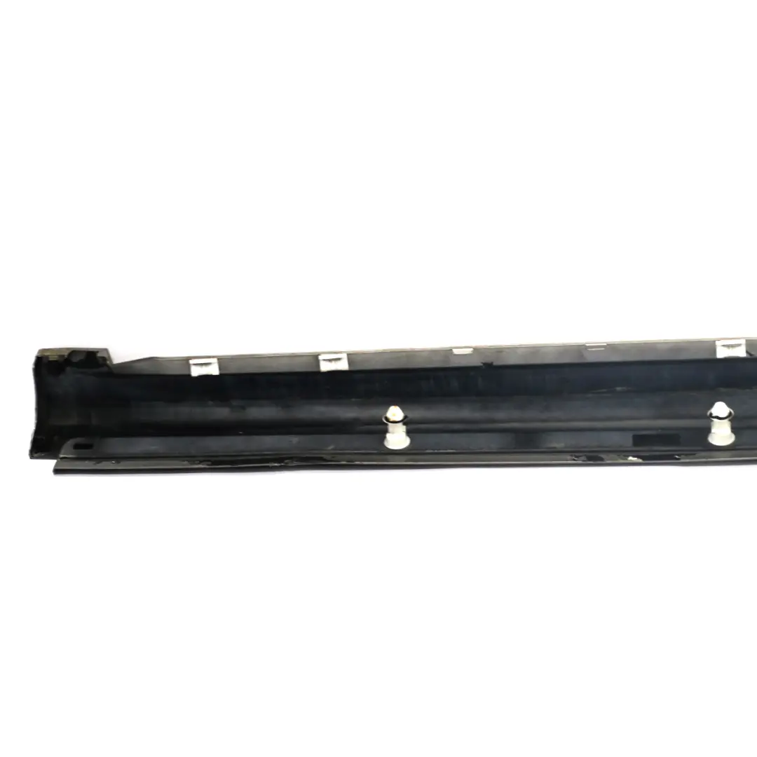 Mercedes W245 Faldón lateral Tapa umbral puerta Derecha Gris Cometa - 748 - SKU A1696111608-KMG1 - Número de pieza A1696111608