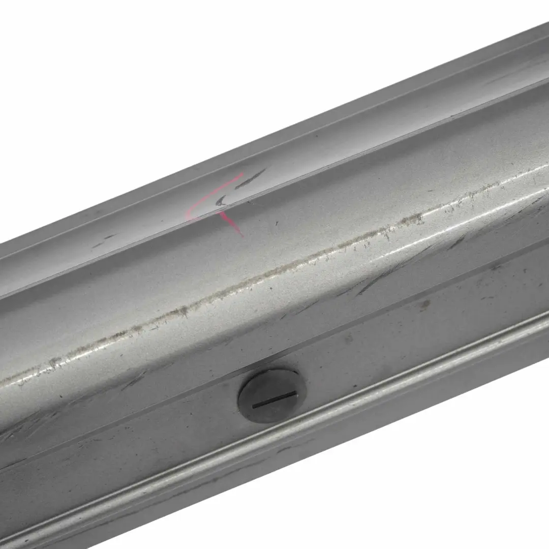  Faldón lateral Mercedes W245 Cubre umbral de puerta derecho Gris montaña - 787 - SKU A1696111608-MG1 - Número de pieza A1696111608