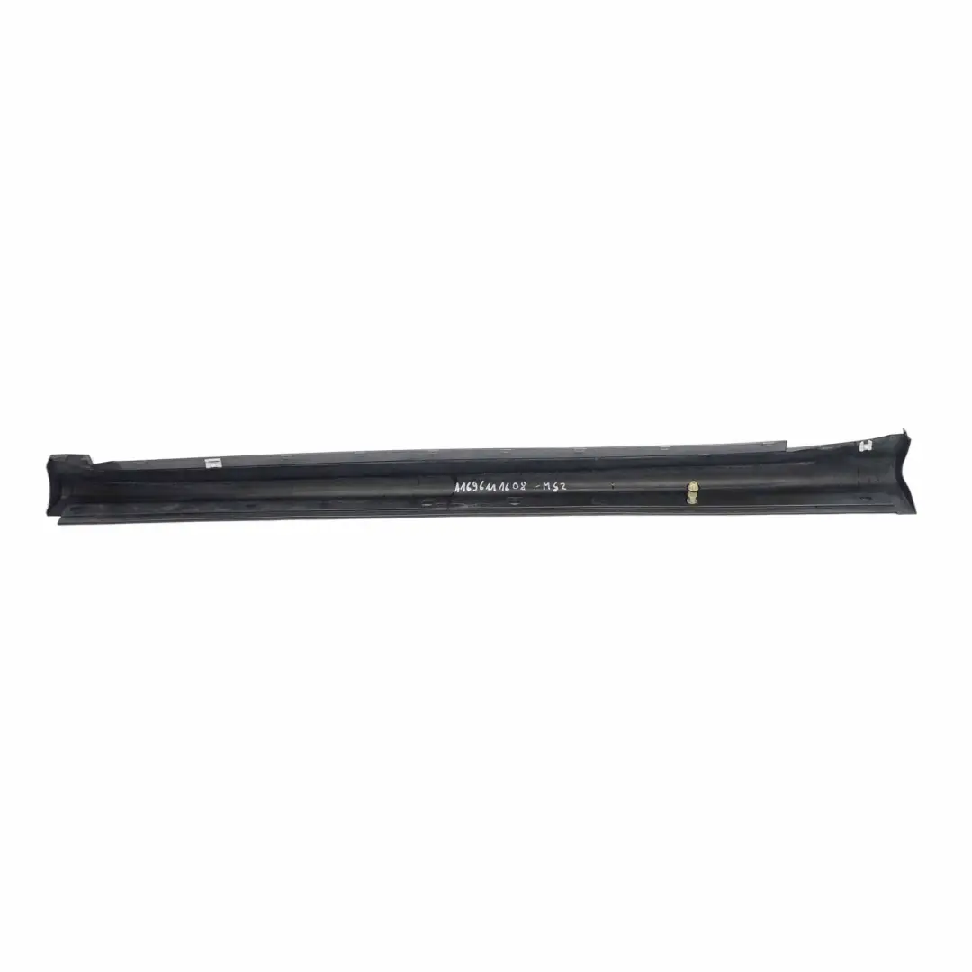  Faldón lateral Mercedes W245 Cubre umbral de puerta derecho Gris montaña - 787 - SKU A1696111608-MG2 - Número de pieza A1696111608