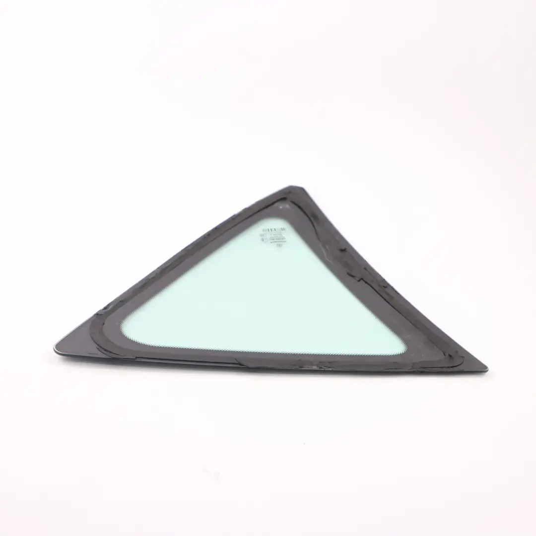 Vitre Arrière Droite Fixed AS2 pour Mercedes W169 à propos du numéro de pièce A1696700412 Mercedes W169 Vitre Arrière Droite Fixed AS2 - SKU A1696700412-1 - Numéro de pièce A1696700412