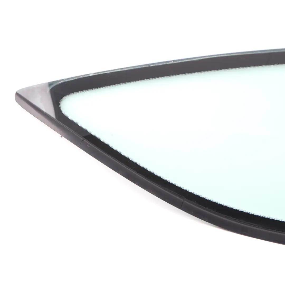 Cuarto Ventana Trasera Derecha Vidrio AS2 para Mercedes W169 Coupe con número de pieza A1696700812 Mercedes W169 Coupe Cuarto Ventana Trasera Derecha Vidrio AS2 - SKU A1696700812 - Número de pieza A1696700812