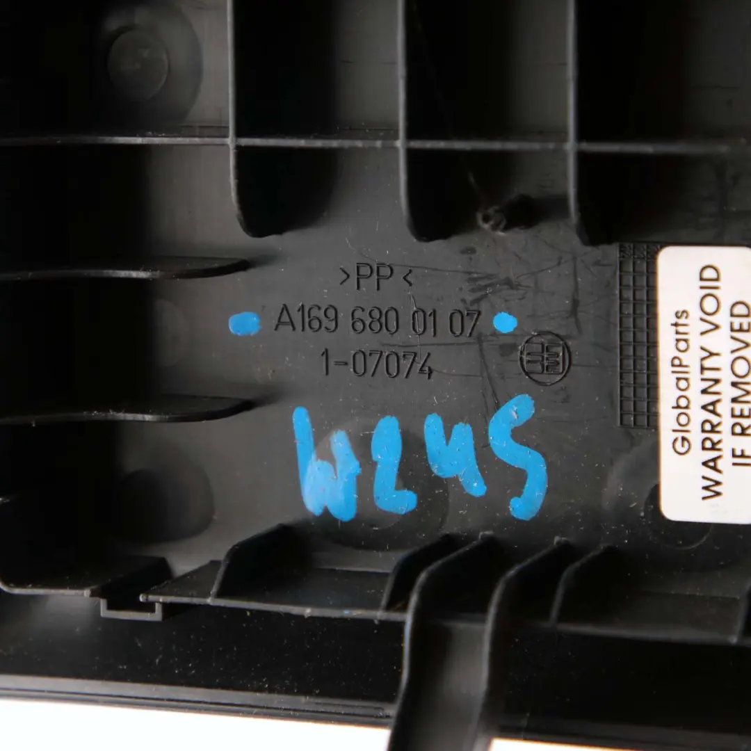 Mercedes W169 W245 Pokrywa Osłony Zaślepka Fotela - SKU A1696800107 - Numer Części A1696800107