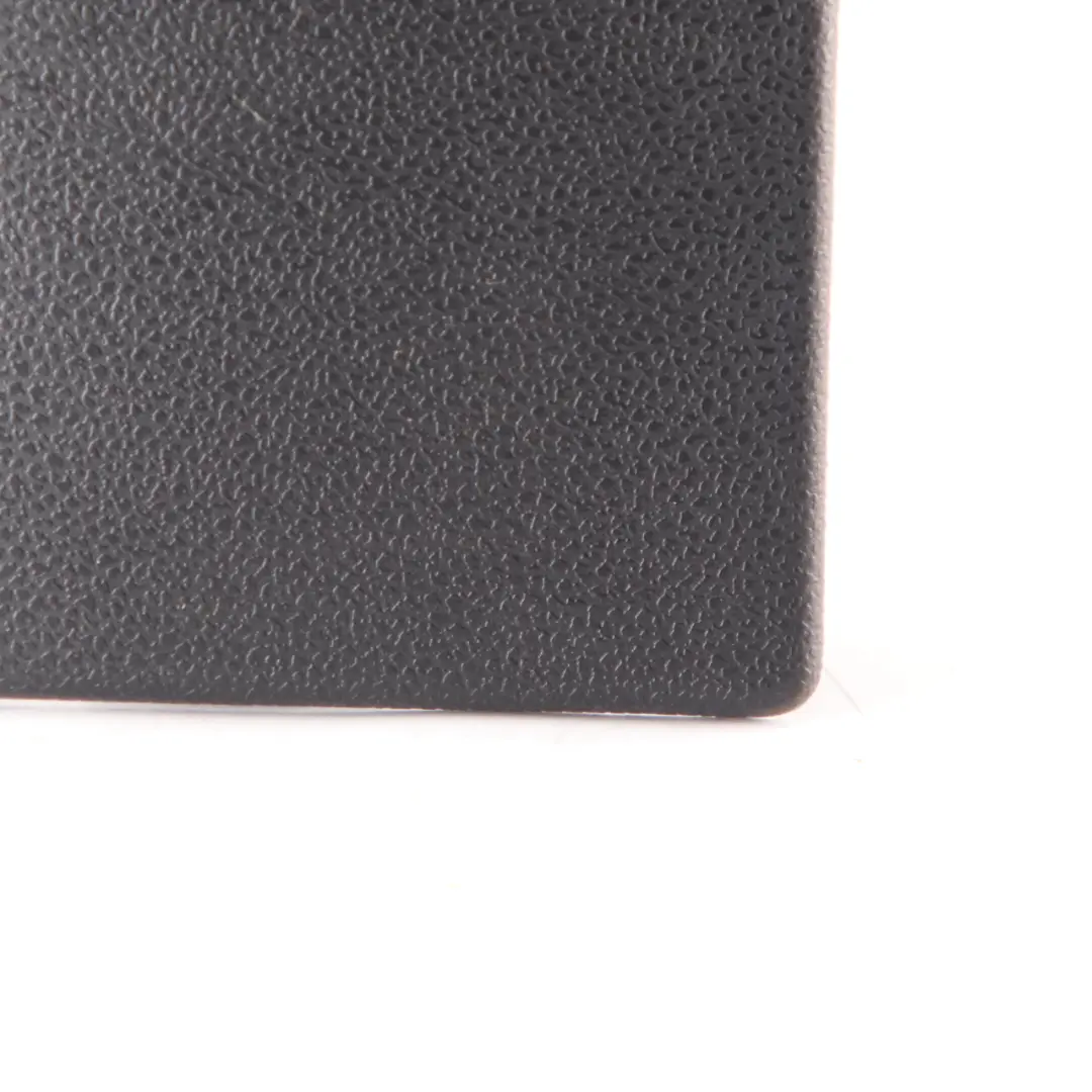 Mercedes W169 W245 Consola Central Tapa Reposabrazos Panel Negro - SKU A1696800135 - Número de pieza A1696800135