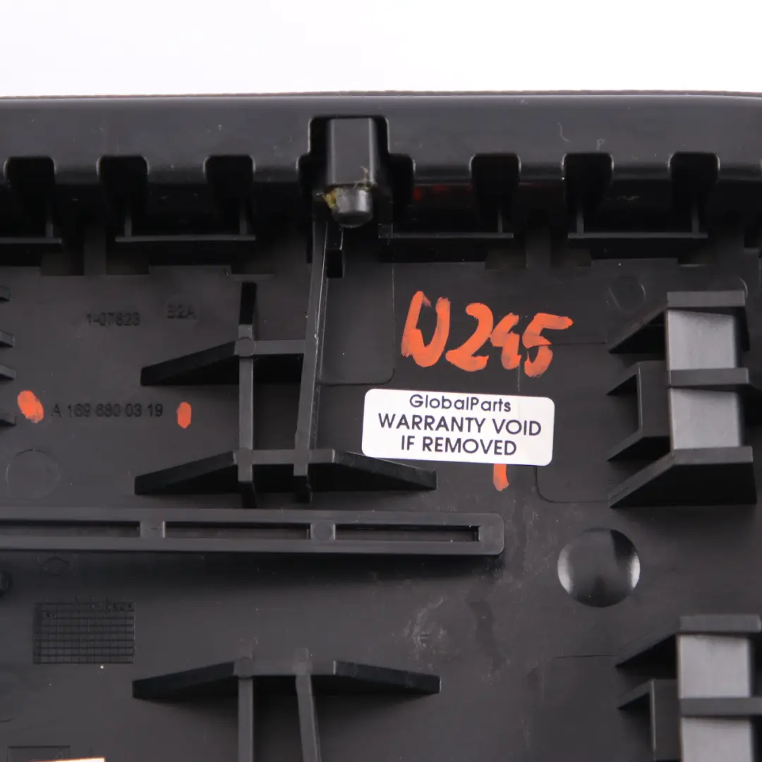 Mercedes W169 Console centrale Rivestimento pelle nera - SKU A1696800319 - Numero di parte A1696800319