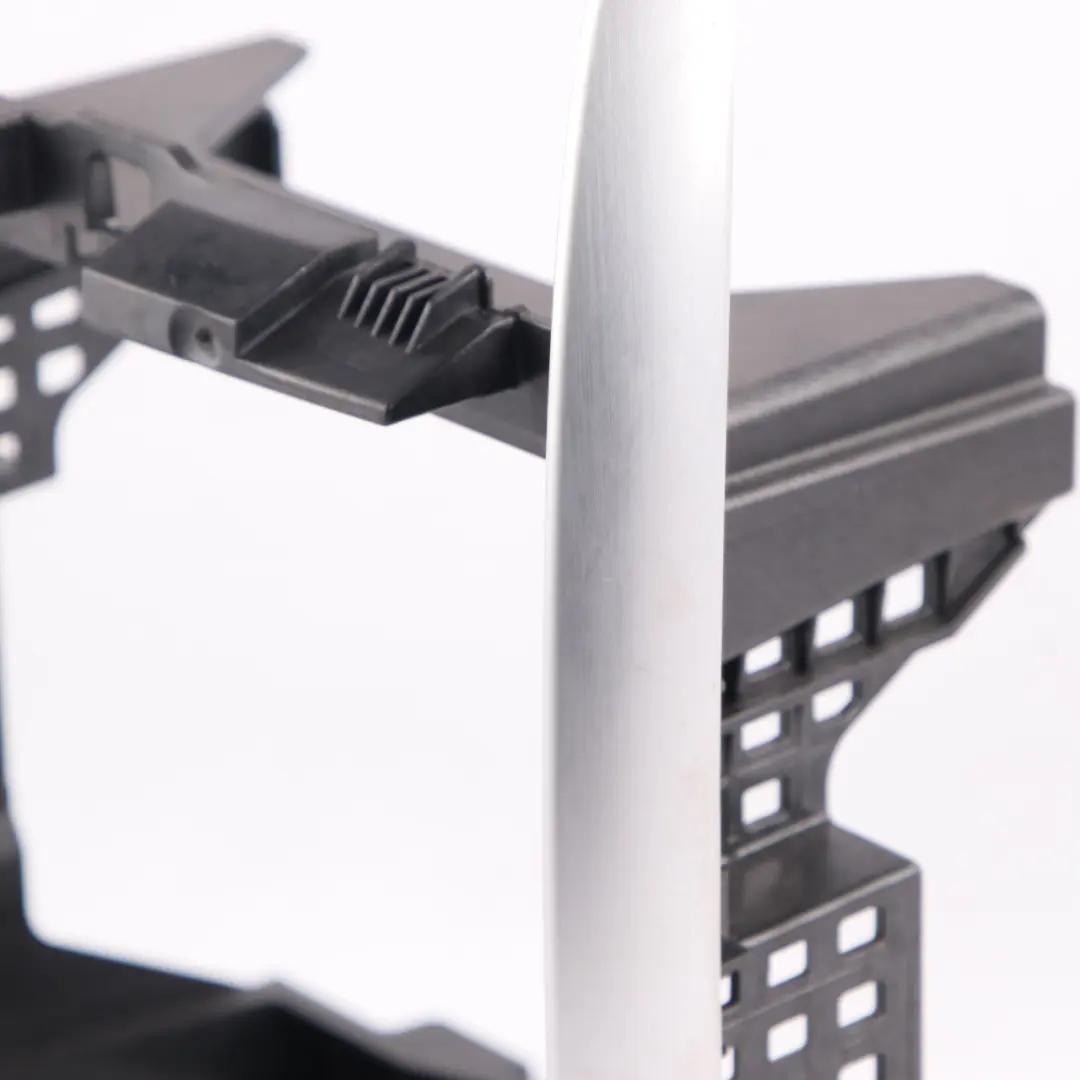 Konsola Środkowa Deska Rozdzielcza Panel Osłona do Mercedes W245 o numerze A1696800355 Mercedes W245 Konsola Środkowa Deska Rozdzielcza Panel Osłona - SKU A1696800355 - Numer Części A1696800355