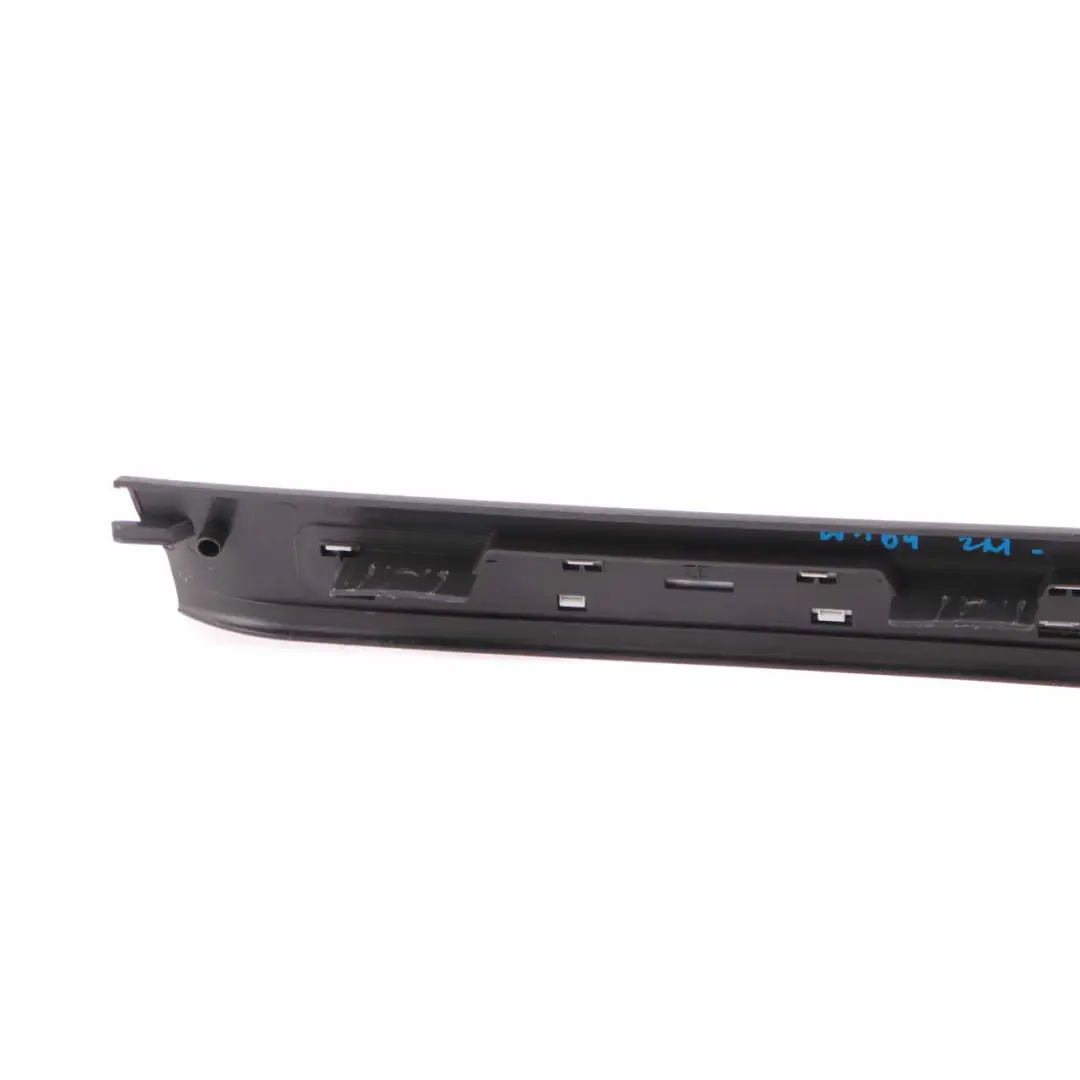 Mercedes W169 umbral de la puerta trasera derecha Paso Cubierta - SKU A1696801074 - Número de pieza A1696801074