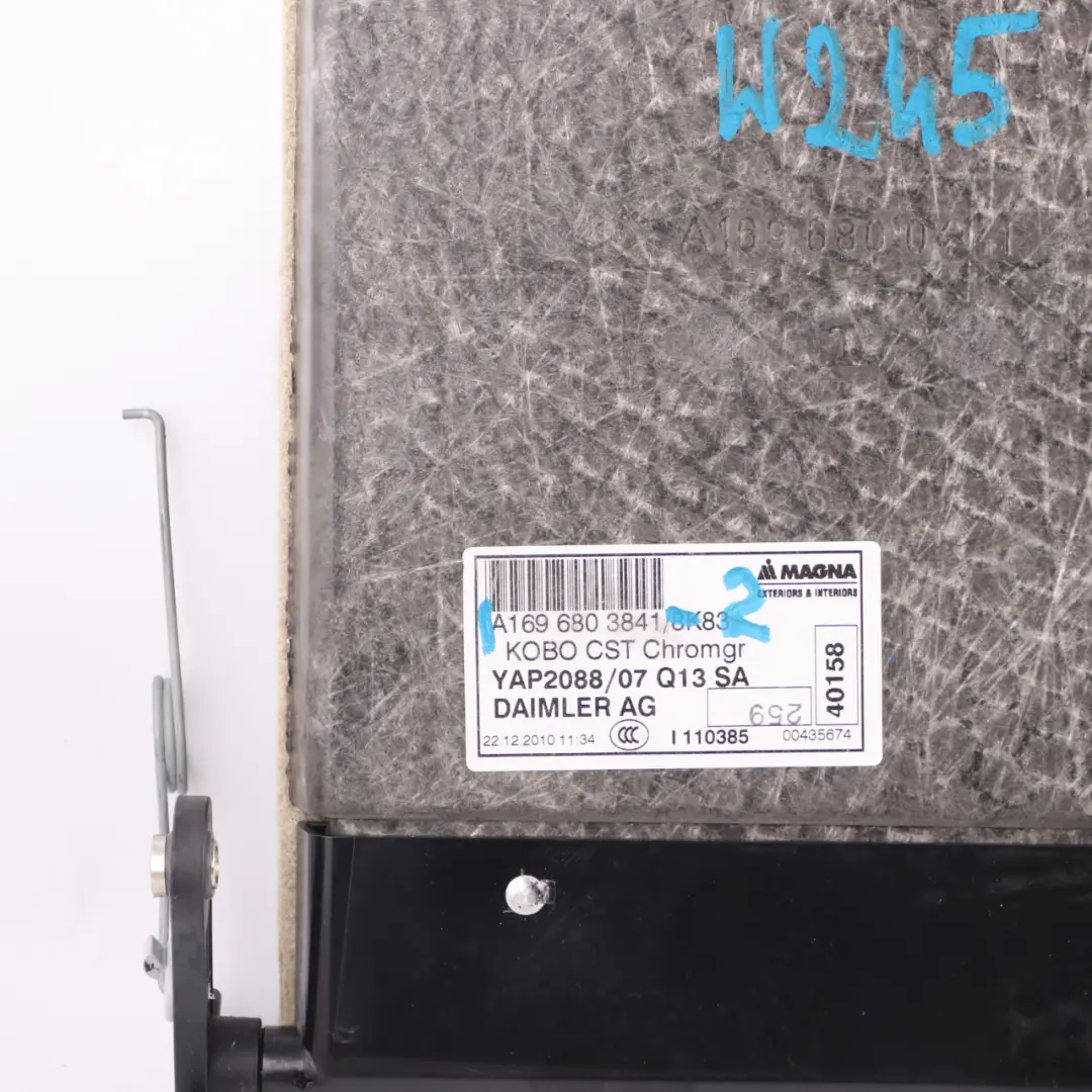 Podłoga Wykładzina Bagażnika Tył Beż do Mercedes W245 o numerze A1696803841 Mercedes W245 Podłoga Wykładzina Bagażnika Tył Beż - SKU A1696803841-2 - Numer Części A1696803841