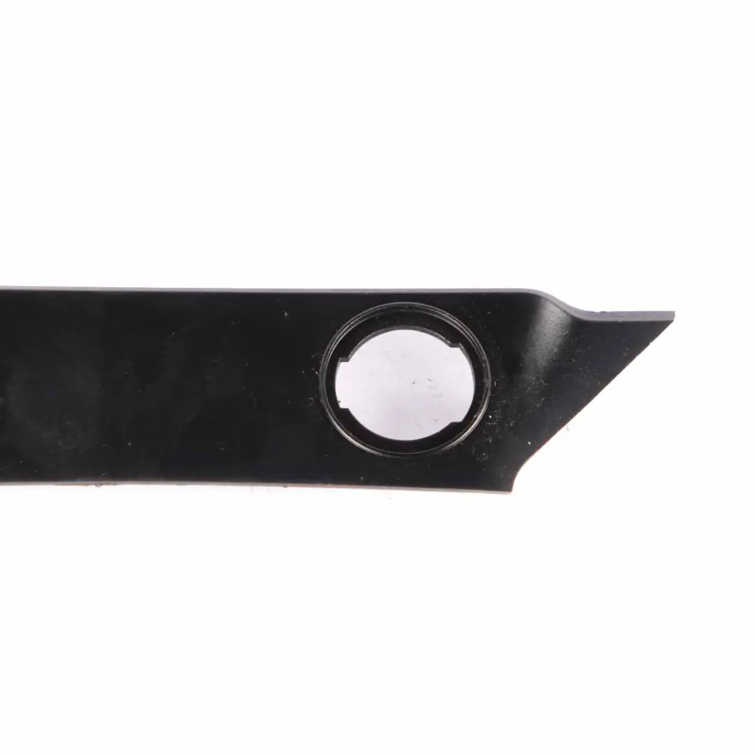 Mercedes W169 W245 Presa corrente Console Supporto montaggio - SKU A1696830136 - Numero di parte A1696830136