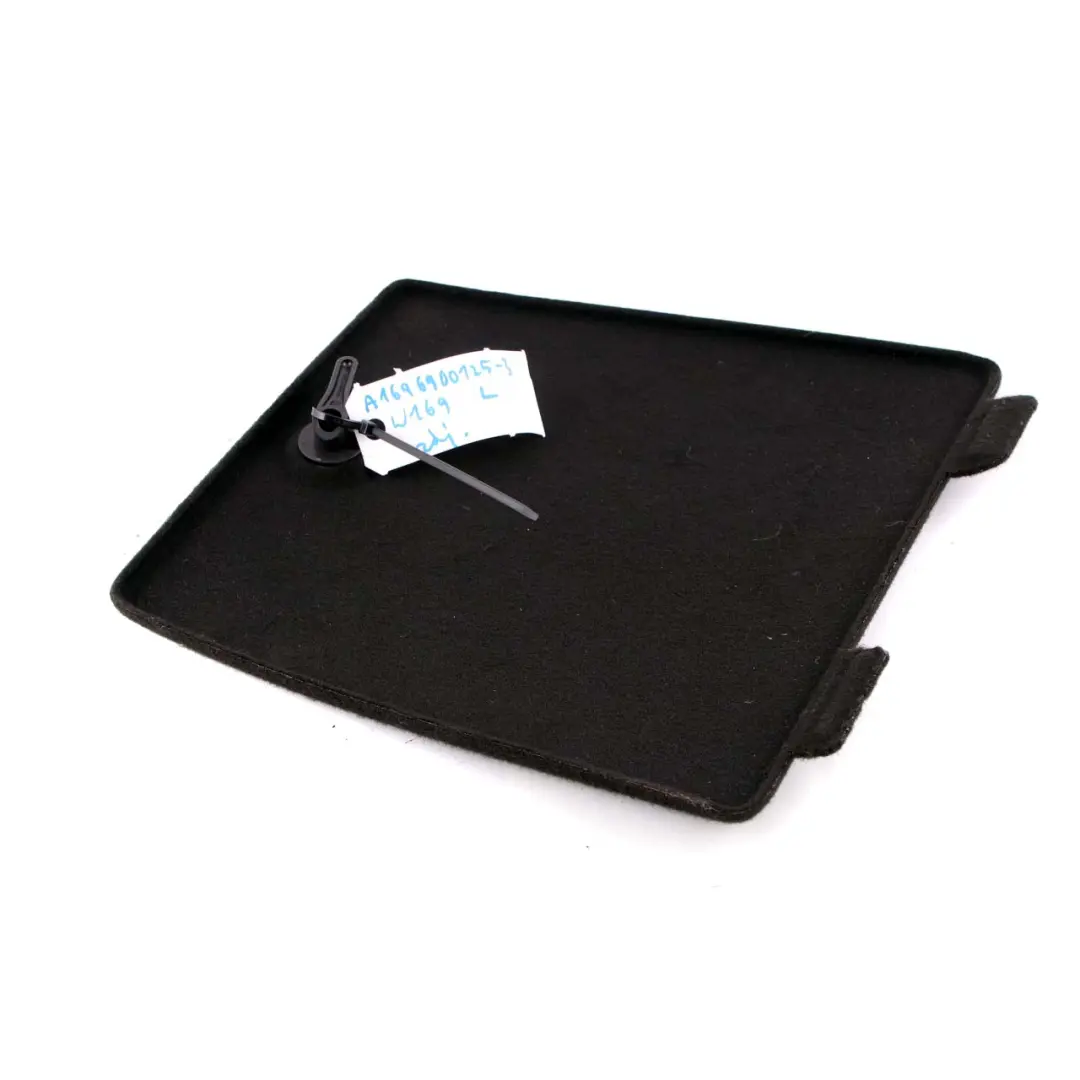 Embellecedor Maletero Mercedes W169 Panel Lateral Izquierdo Tapa para con número de pieza A1696900125 Embellecedor Maletero Mercedes W169 Panel Lateral Izquierdo Tapa - SKU A1696900125-3 - Número de pieza A1696900125