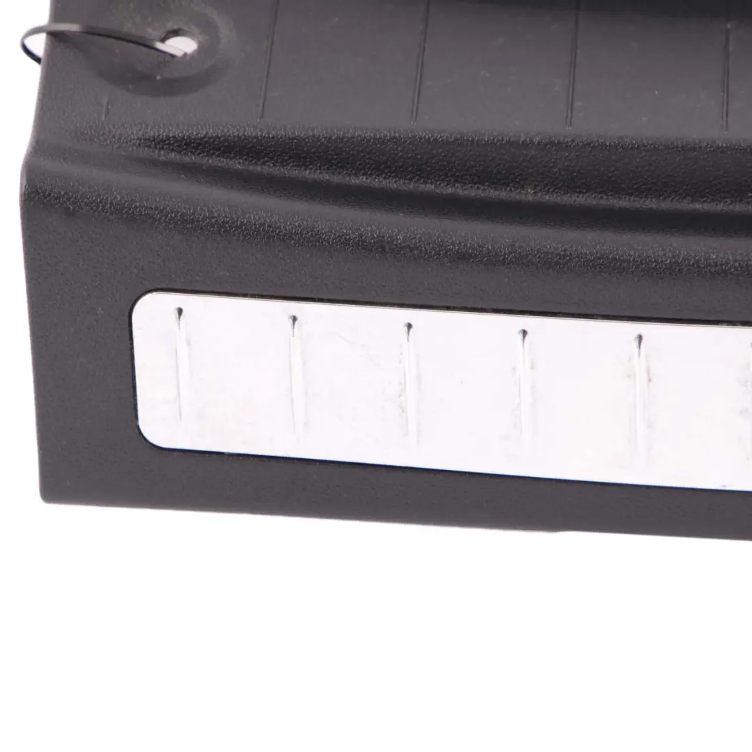 Mercedes W245 Garniture De Seuil De Coffre Noir Bord du chargeur - SKU A1696900141-3 - Numéro de pièce A1696900141