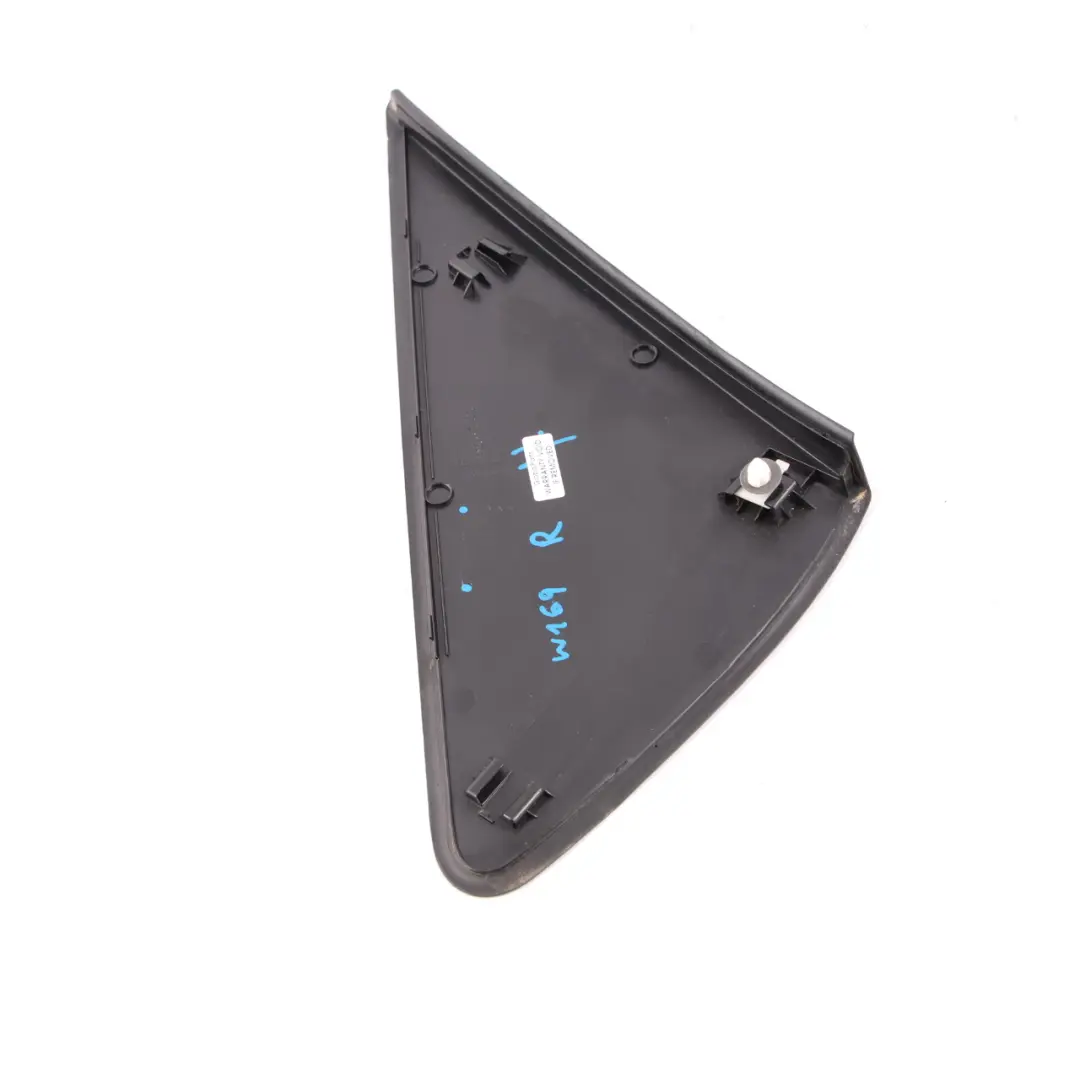 Mercedes-Benz W169 Embellecedor Ala Tapa Superior Derecha Negro para con número de pieza A1696900287 Mercedes-Benz W169 Embellecedor Ala Tapa Superior Derecha Negro - SKU A1696900287-1 - Número de pieza A1696900287