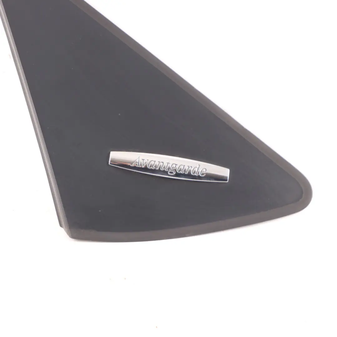 Couvercle supérieur garniture d'aile droite Avantgarde pour Mercedes W169 à propos du numéro de pièce A1696900287 Mercedes W169 Couvercle supérieur garniture d'aile droite Avantgarde - SKU A1696900287-3 - Numéro de pièce A1696900287