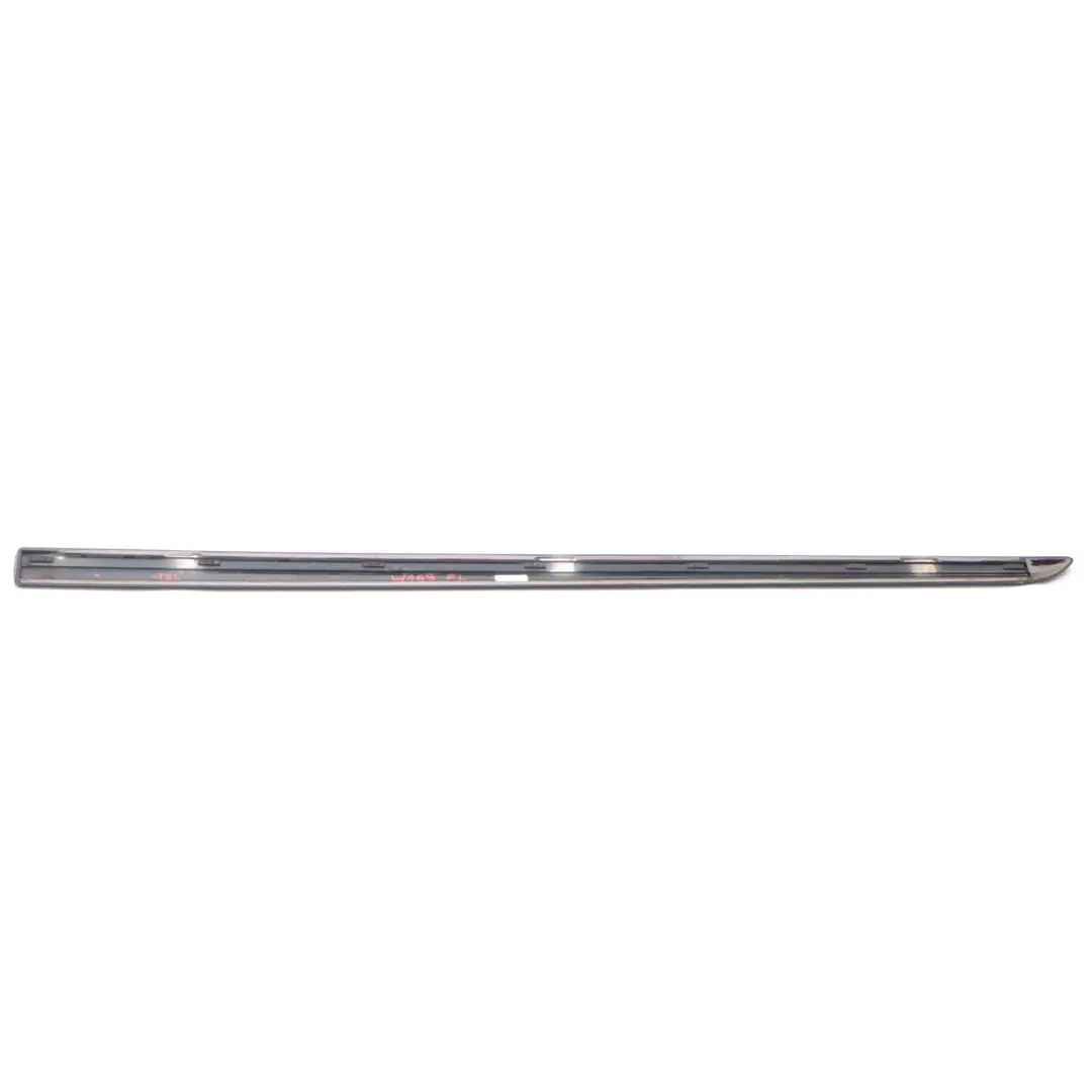 Mercedes W169 Modanatura porta Striscia anteriore sinistra Nero Tropicale - 160 - SKU A1696900362-TBL - Numero di parte A1696900362