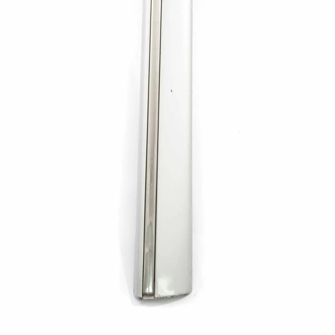 Mercedes W169 Moulure Porte Avant Droite Argent Polaire - SKU A1696900462-PLS - Numéro de pièce A1696900462