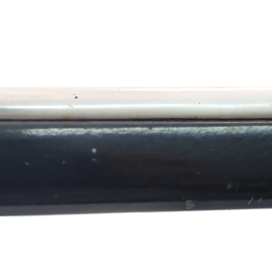 Tira moldura puerta delantera derecha Tropical Negro para Mercedes W169 con número de pieza A1696900462 Mercedes W169 Tira moldura puerta delantera derecha Tropical Negro - SKU A1696900462-TBL - Número de pieza A1696900462