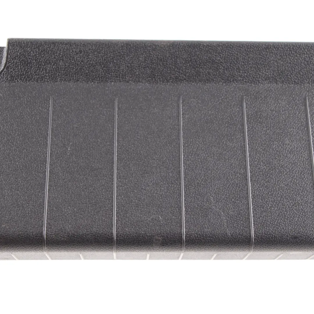 Mercedes W204 Modell Kofferraum links Schiene Fach Trim schwarz A2046903325 - SKU A1696902530 - Teilenummer A1696902530