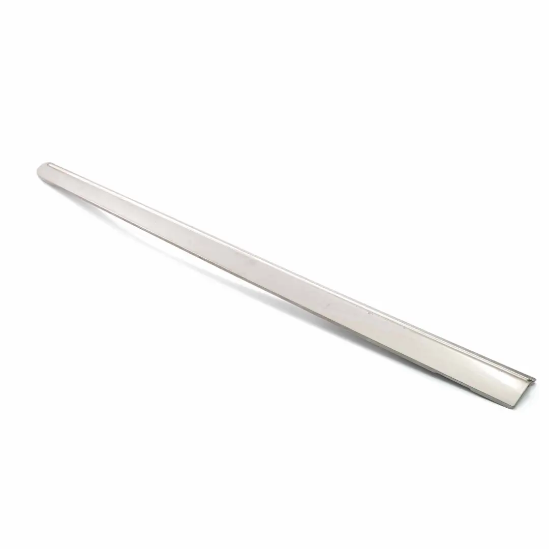 Mercedes W245 Banda moldura puerta delantera izquierda Gris comet metalizado 748 - SKU A1696903362-KMG - Número de pieza A1696903362